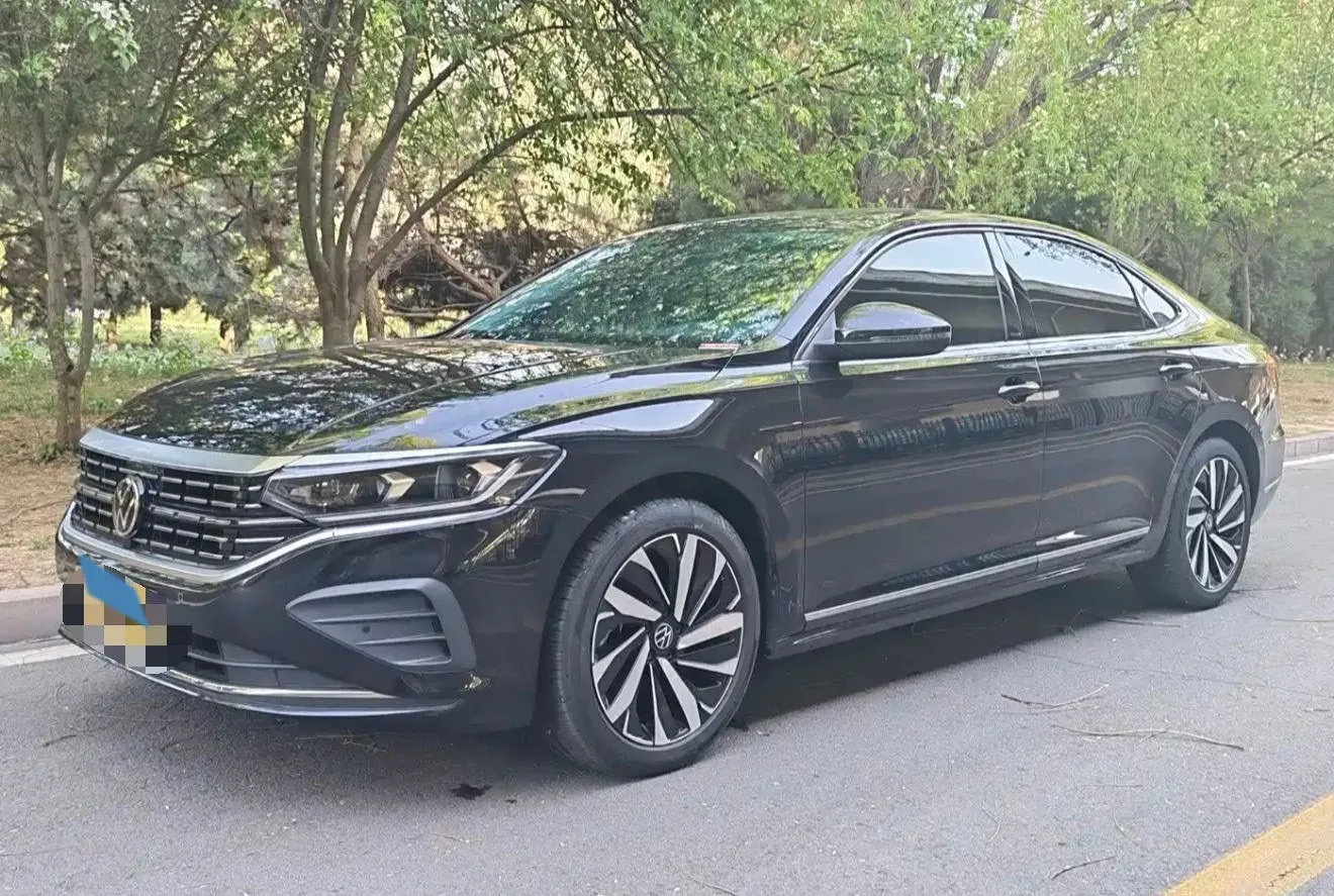 2025 Volkswagen Passat 2.0T 220HP L4 7DCT,autocango,china used car exporter,china ev exporter,chinese used car exporter,chinese used ev exporter