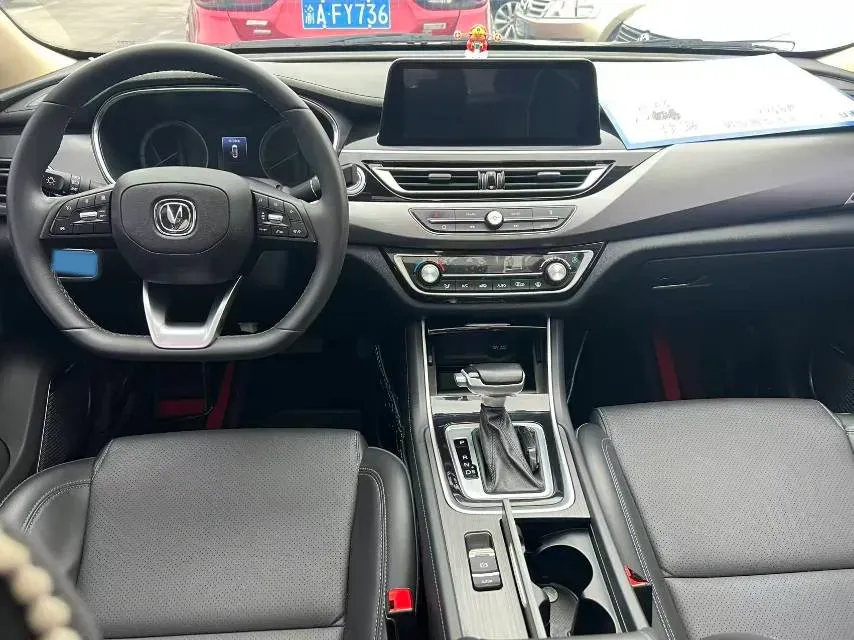 2021 ChangAn Raeton CC 1.5T 180HP L4 7DCT,autocango,china used car exporter,china ev exporter,chinese used car exporter,chinese used ev exporter