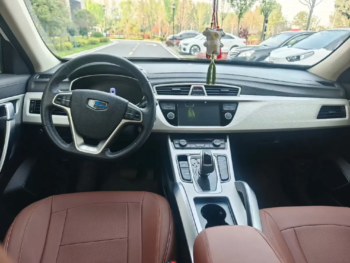 2020 Roewe i6 1.5T 169HP L4 7DCT,autocango,china used car exporter,china ev exporter,chinese used car exporter,chinese used ev exporter