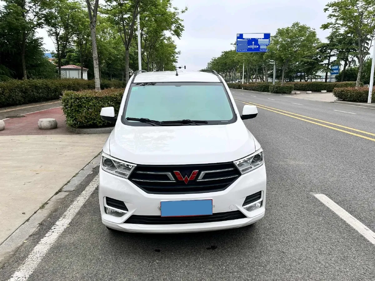 2019 WuLing HongGuang 1.5L 99HP L4 6MT,autocango,china used car exporter,china ev exporter,chinese used car exporter,chinese used ev exporter