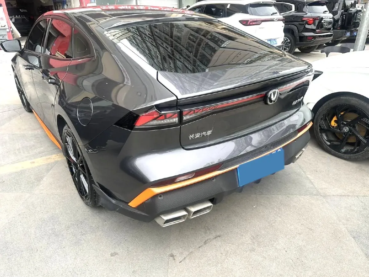 2024 ChangAn UNI-V 1.5T 188HP L4 7DCT,autocango,china used car exporter,china ev exporter,chinese used car exporter,chinese used ev exporter