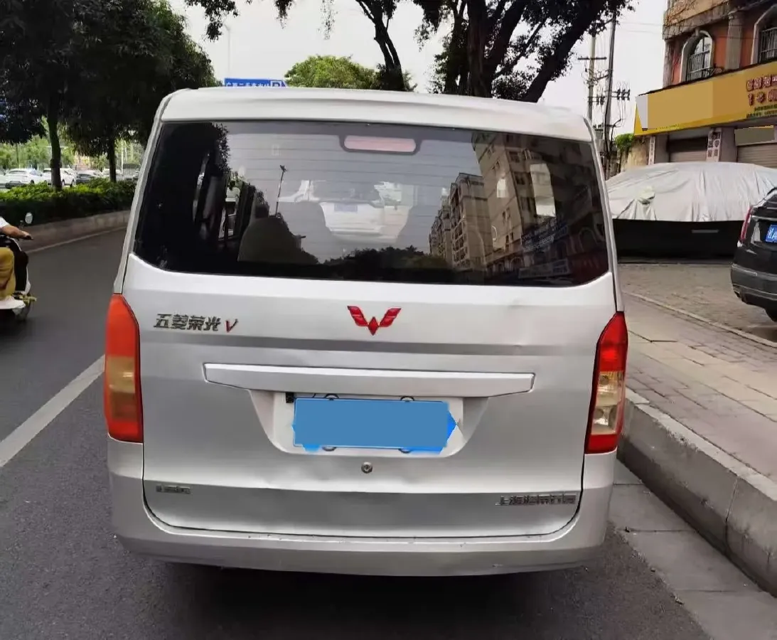 2016 WuLing RongGuang V 1.5L 112HP L4 5MT,autocango,china used car exporter,china ev exporter,chinese used car exporter,chinese used ev exporter