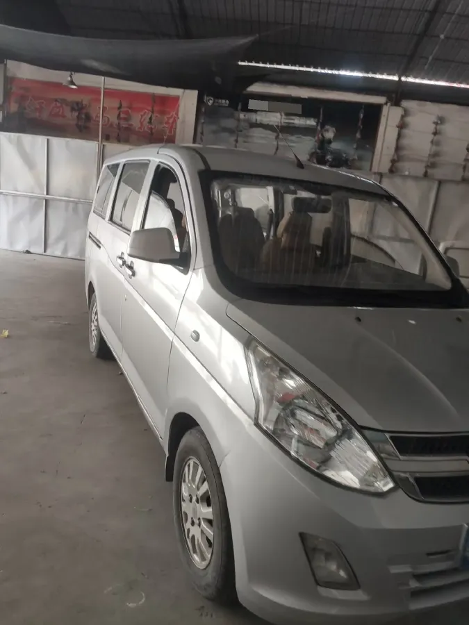 2016 WuLing RongGuang V 1.5L 112HP L4 5MT,autocango,china used car exporter,china ev exporter,chinese used car exporter,chinese used ev exporter