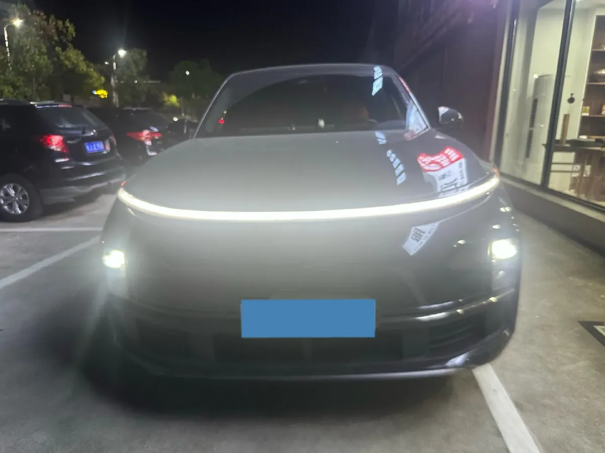 2023 Li L9 Range Extended 154HP REEV 42.6KWH,autocango,china used car exporter,china ev exporter,chinese used car exporter,chinese used ev exporter