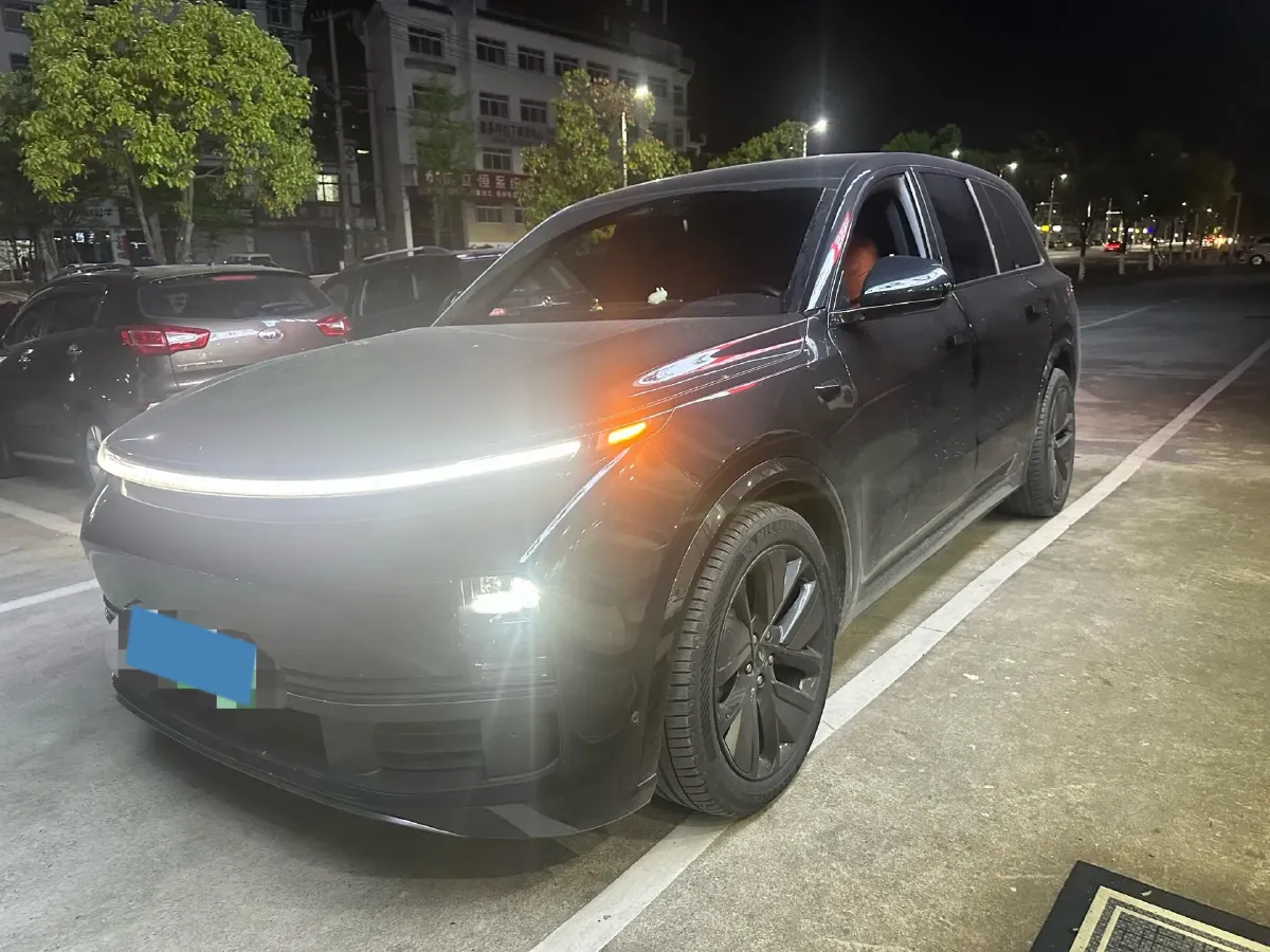 2023 Li L9 Range Extended 154HP REEV 42.6KWH,autocango,china used car exporter,china ev exporter,chinese used car exporter,chinese used ev exporter