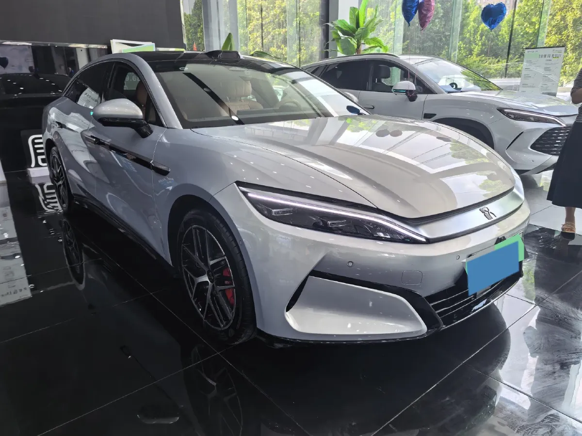 2025 BYD HanL BEV,autocango,china used car exporter,china ev exporter,chinese used car exporter,chinese used ev exporter