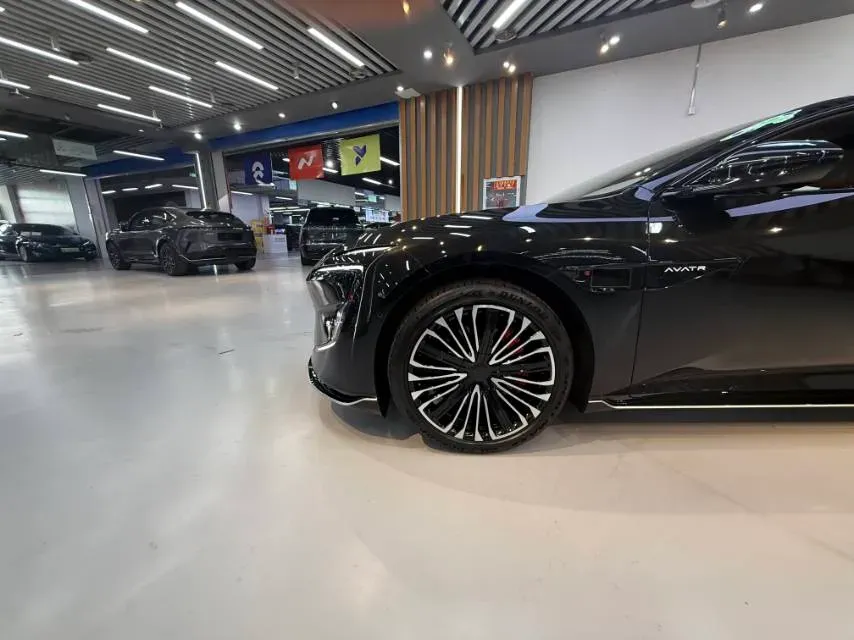 2026 Avatr 12 BEV,autocango,china used car exporter,china ev exporter,chinese used car exporter,chinese used ev exporter