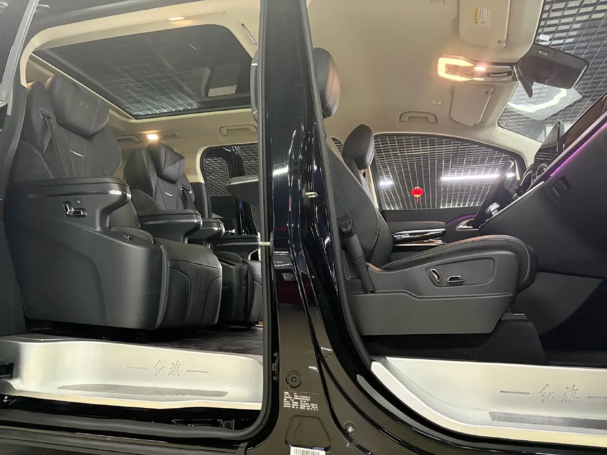 2023 HongQi HQ9 2.0T 252HP L4 8AT,autocango,china used car exporter,china ev exporter,chinese used car exporter,chinese used ev exporter