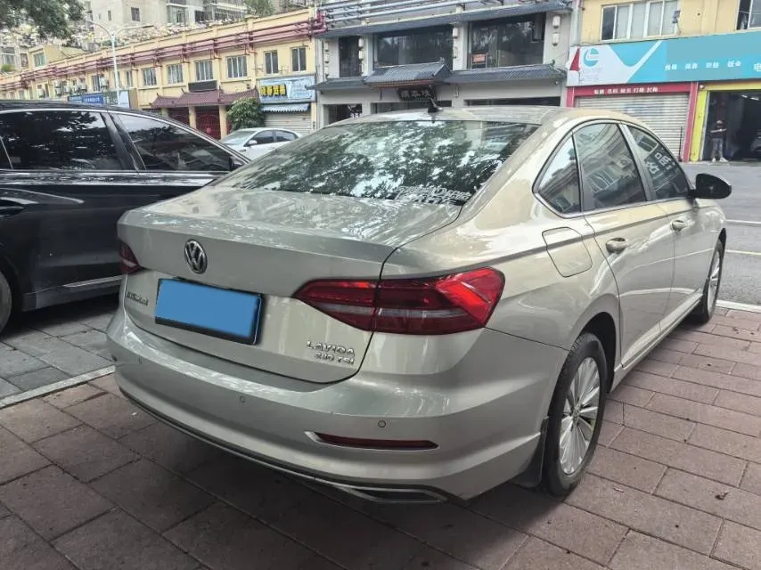 2018 Skoda Karoq 1.4T 150HP L4 7DCT,autocango,china used car exporter,china ev exporter,chinese used car exporter,chinese used ev exporter