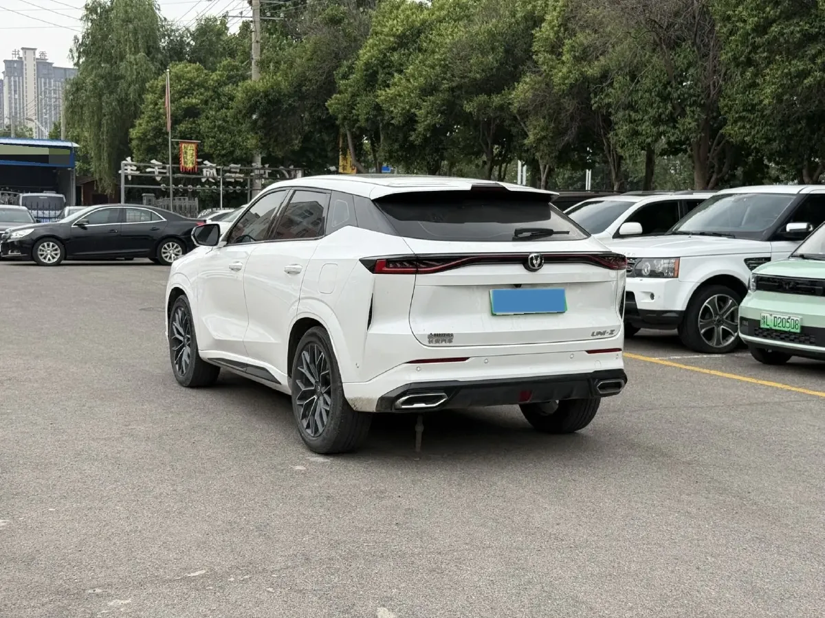 2024 ChangAn UNI-Z 1.5L 98HP L4 E-CVT PHEV 18.4KWH,autocango,china used car exporter,china ev exporter,chinese used car exporter,chinese used ev exporter
