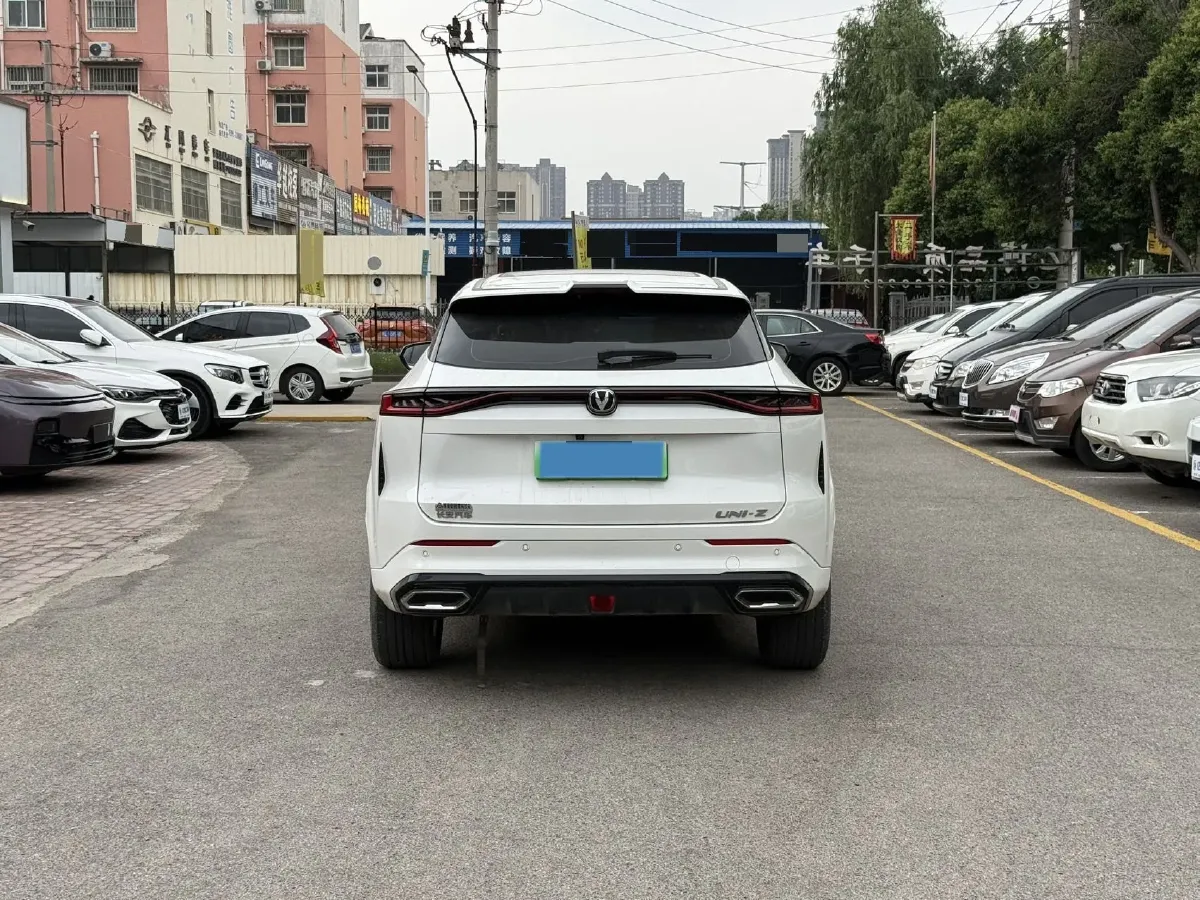 2024 ChangAn UNI-Z 1.5L 98HP L4 E-CVT PHEV 18.4KWH,autocango,china used car exporter,china ev exporter,chinese used car exporter,chinese used ev exporter