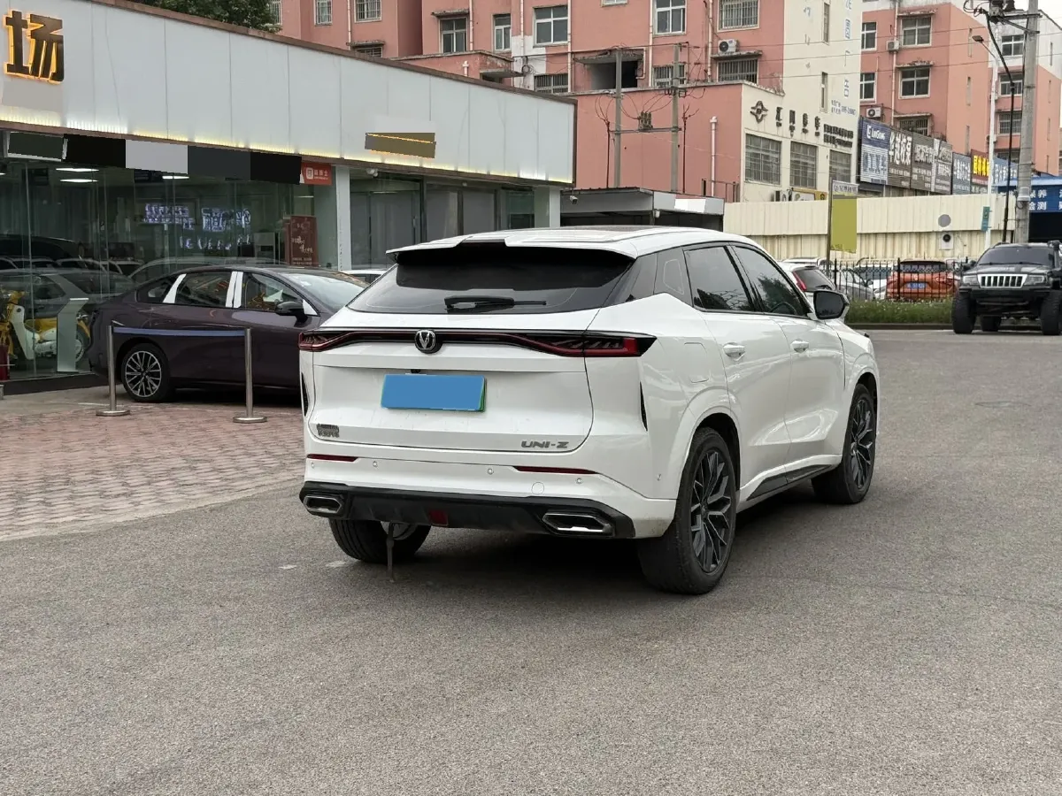 2024 ChangAn UNI-Z 1.5L 98HP L4 E-CVT PHEV 18.4KWH,autocango,china used car exporter,china ev exporter,chinese used car exporter,chinese used ev exporter