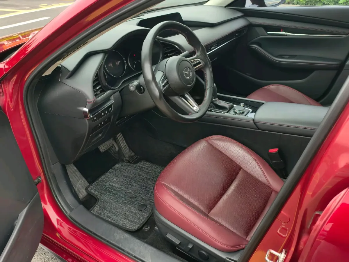 2023 Mazda 3 Axela 2.0L 158HP L4 6AT,autocango,china used car exporter,china ev exporter,chinese used car exporter,chinese used ev exporter