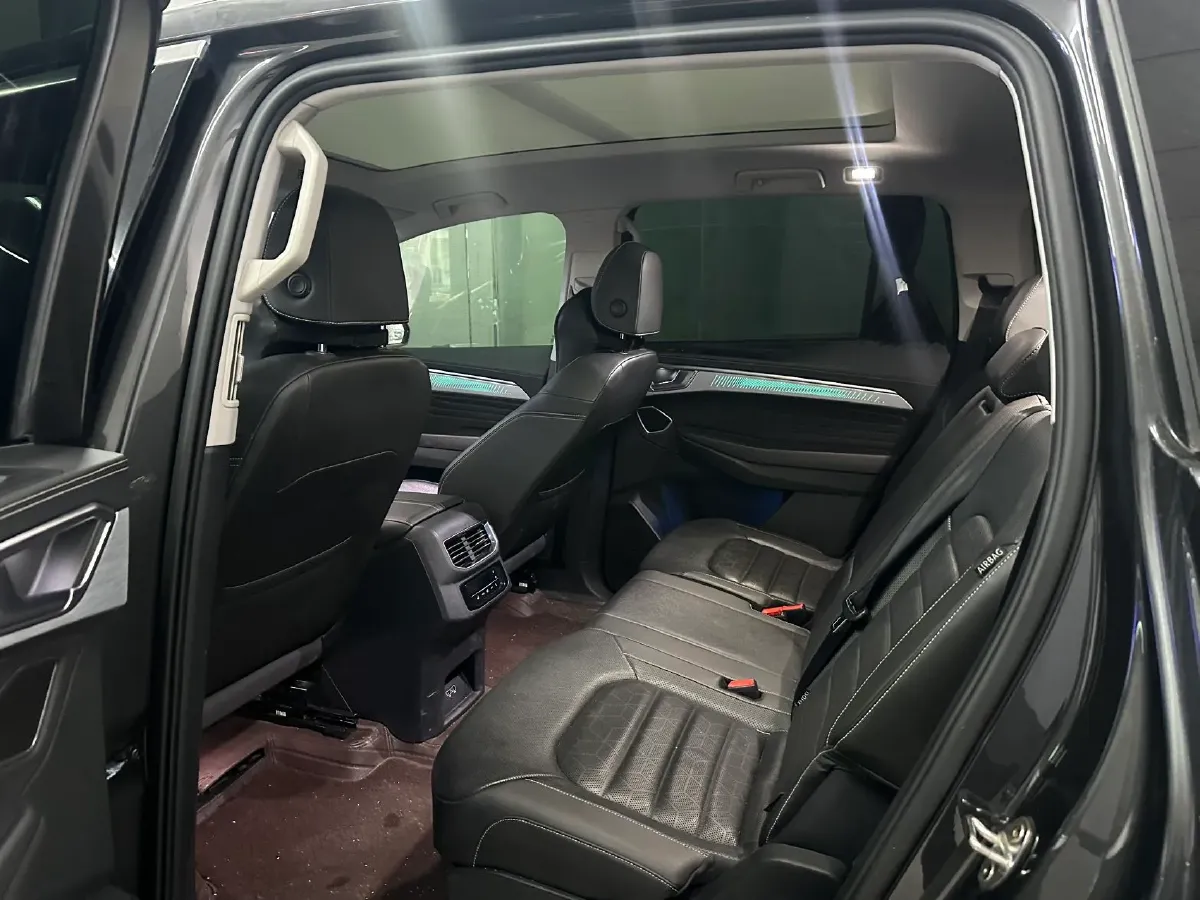 2021 Volkswagen Talagon 2.0T 186HP L4 7DCT,autocango,china used car exporter,china ev exporter,chinese used car exporter,chinese used ev exporter