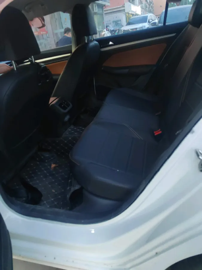 2023 Volkswagen Bora 1.2T 116HP L4 7DCT,autocango,china used car exporter,china ev exporter,chinese used car exporter,chinese used ev exporter