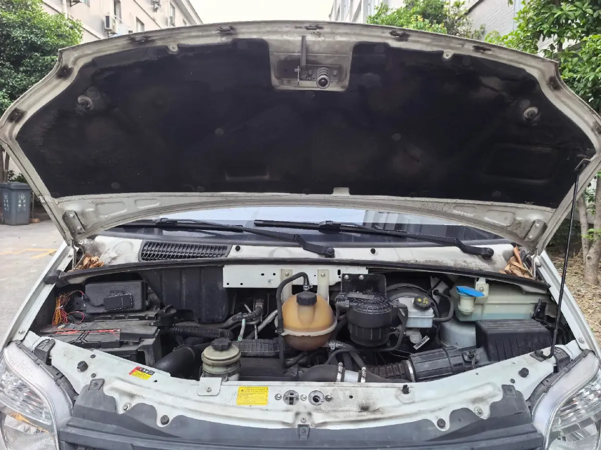 2021 MAXUS XinTu V80 2.0T 127HP L4 6MT,autocango,china used car exporter,china ev exporter,chinese used car exporter,chinese used ev exporter