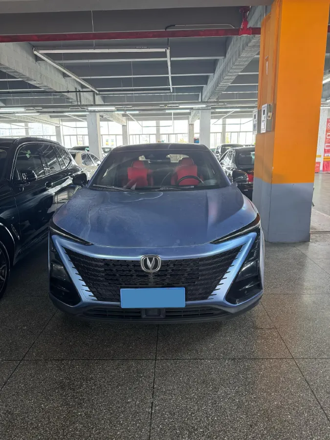 2020 ChangAn UNI-T 1.5T 180HP L4 7DCT,autocango,china used car exporter,china ev exporter,chinese used car exporter,chinese used ev exporter