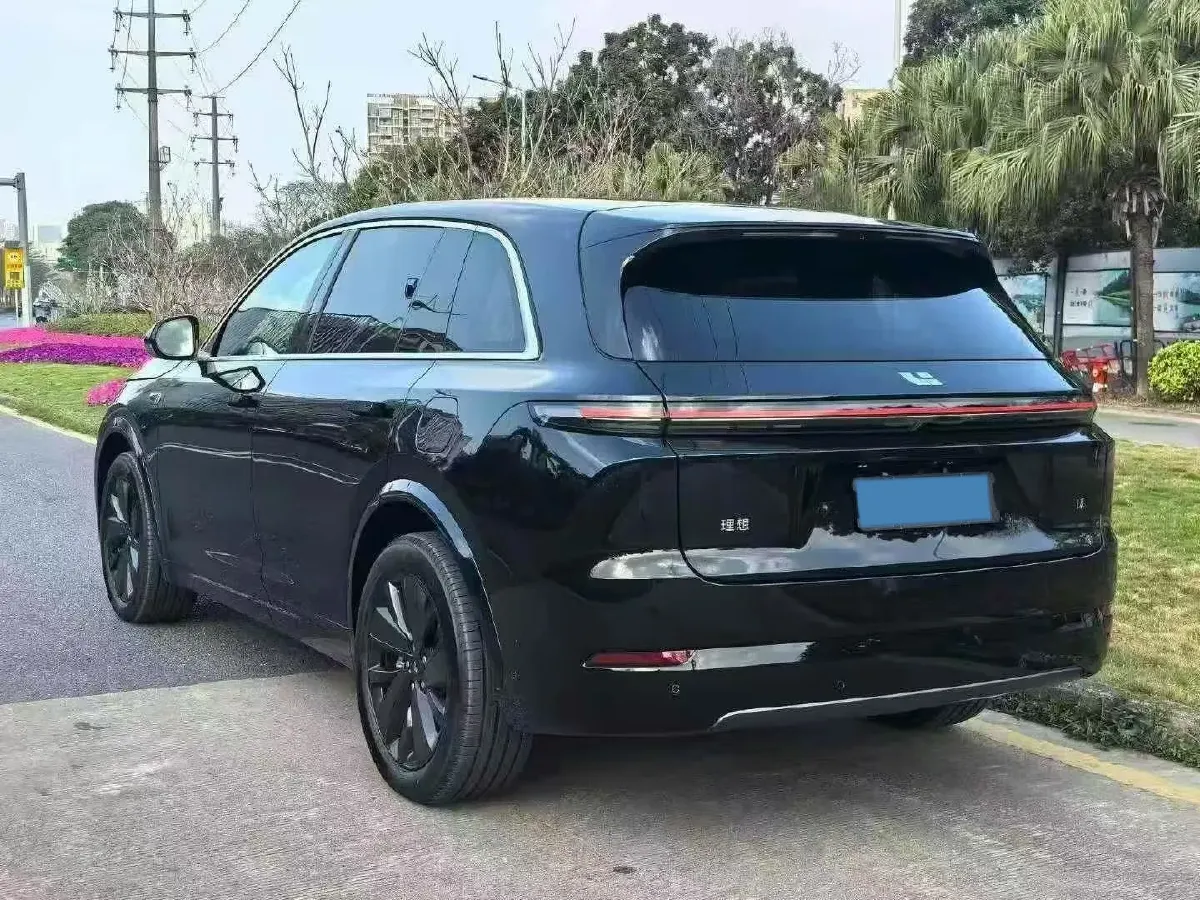 2025 Li L7 Range Extended 154HP REEV,autocango,china used car exporter,china ev exporter,chinese used car exporter,chinese used ev exporter