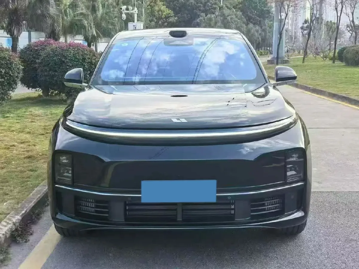 2025 Li L7 Range Extended 154HP REEV,autocango,china used car exporter,china ev exporter,chinese used car exporter,chinese used ev exporter