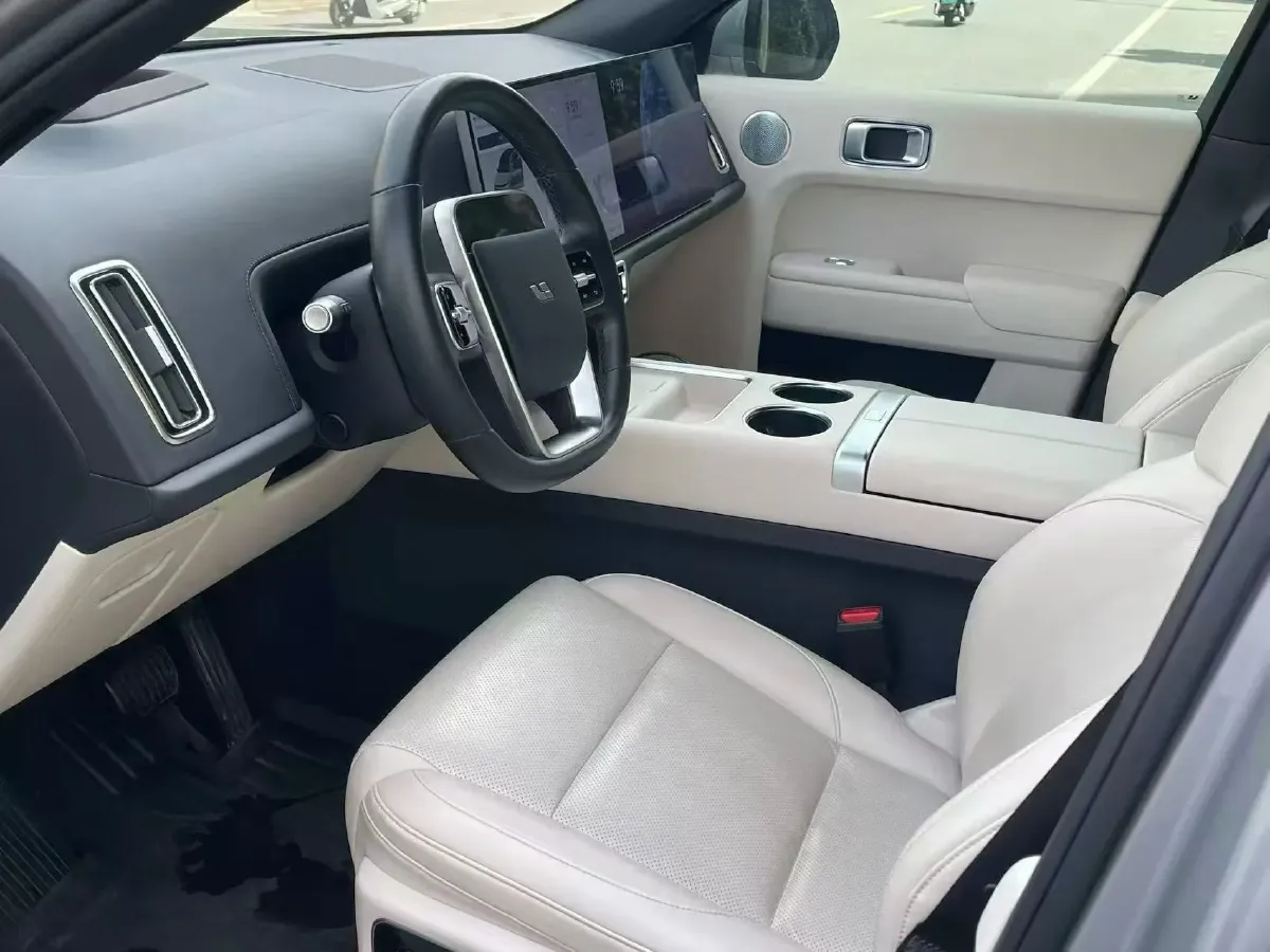 2025 Li L7 Range Extended 154HP REEV,autocango,china used car exporter,china ev exporter,chinese used car exporter,chinese used ev exporter