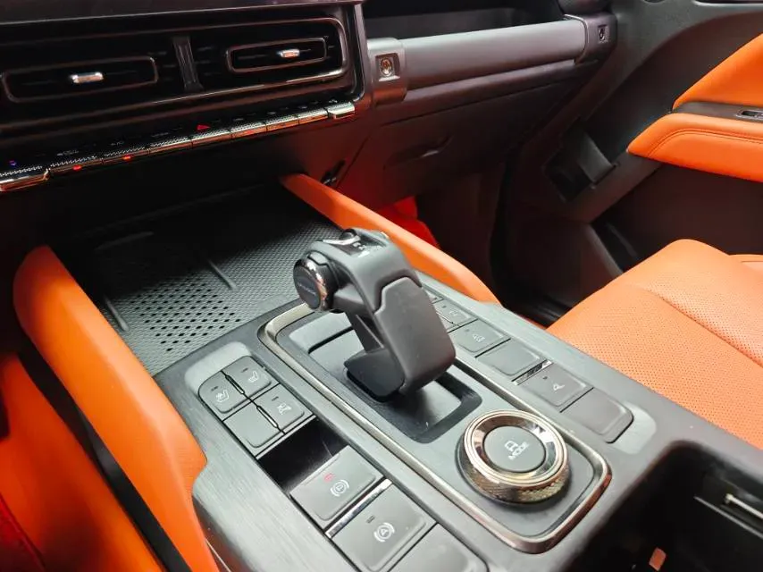 2024 Haval H9 2.4T 186HP L4 9AT,autocango,china used car exporter,china ev exporter,chinese used car exporter,chinese used ev exporter