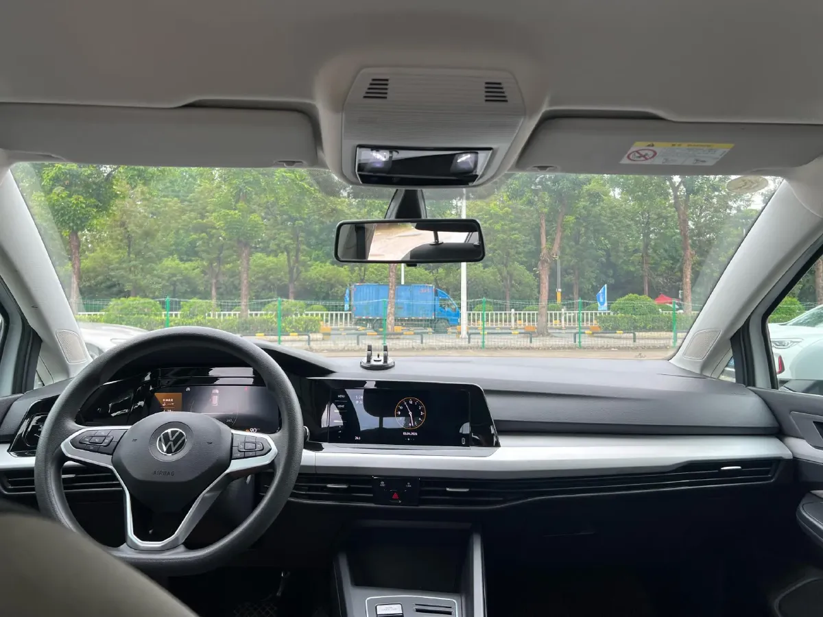 2021 Volkswagen Golf 1.2T 116HP L4 7DCT,autocango,china used car exporter,china ev exporter,chinese used car exporter,chinese used ev exporter