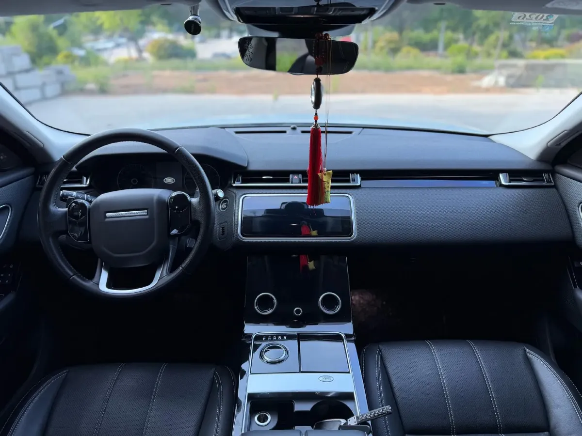 2018 Land Rover Range Rover Velar 2.0T 250HP L4 8AT,autocango,china used car exporter,china ev exporter,chinese used car exporter,chinese used ev exporter