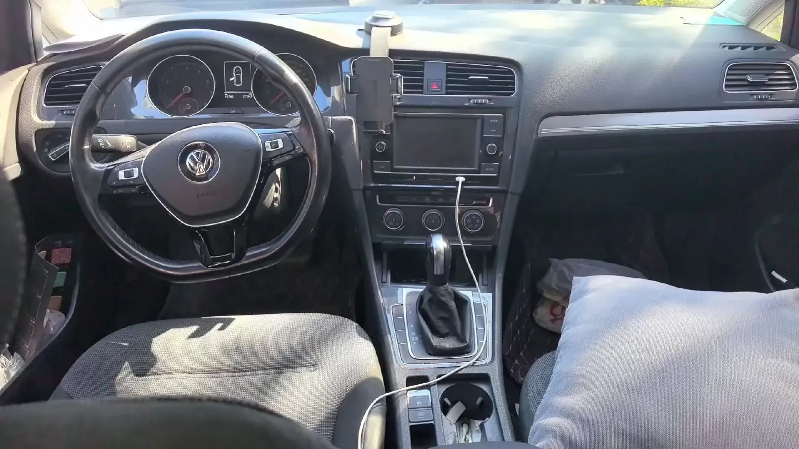 2018 Volkswagen Golf 1.6L 110HP L4 6AT,autocango,china used car exporter,china ev exporter,chinese used car exporter,chinese used ev exporter