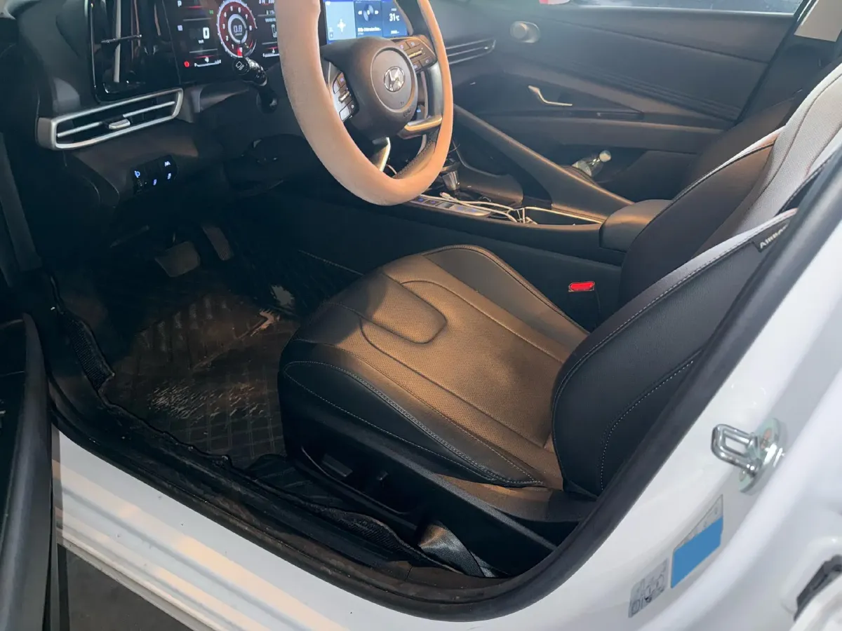 2021 Hyundai Elantra 1.5L 115HP L4 CVT,autocango,china used car exporter,china ev exporter,chinese used car exporter,chinese used ev exporter