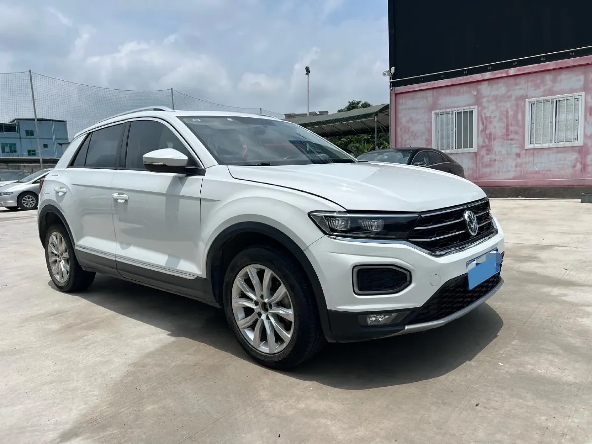 2022 Volkswagen T-Roc 1.4T 150HP L4 7DCT,autocango,china used car exporter,china ev exporter,chinese used car exporter,chinese used ev exporter