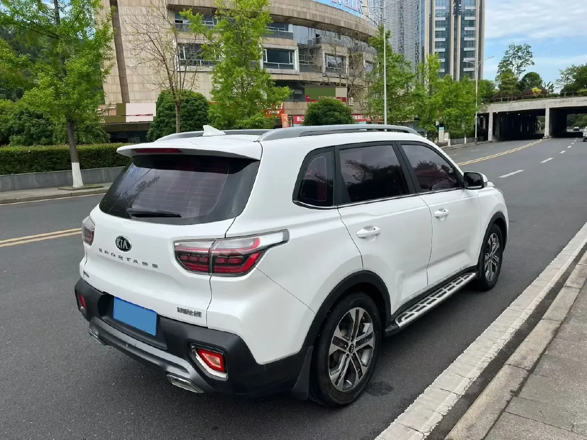 2018 Kia Sportage R 2.0L 160HP L4 6AT,autocango,china used car exporter,china ev exporter,chinese used car exporter,chinese used ev exporter