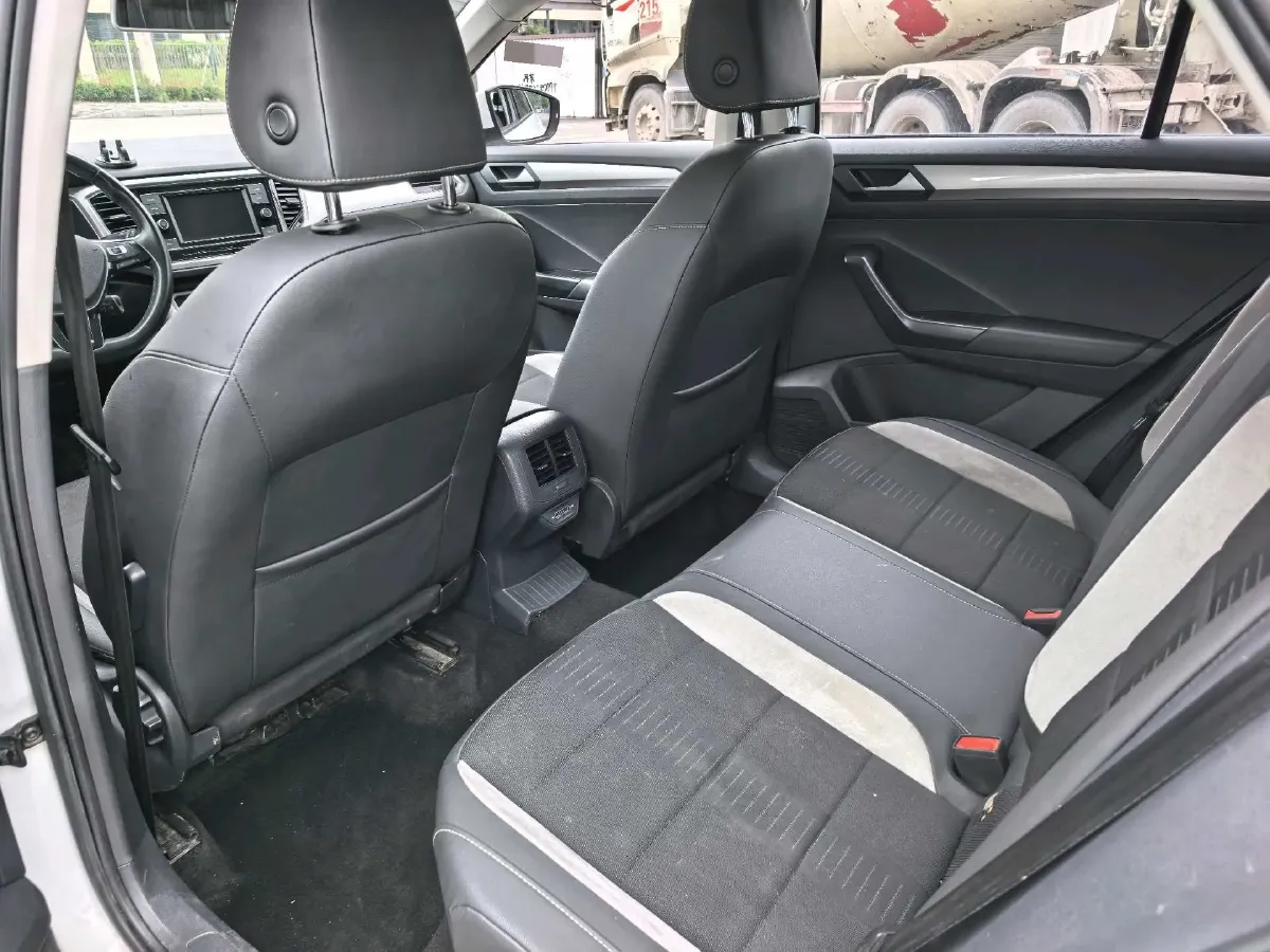 2020 Volkswagen T-Roc 1.4T 150HP L4 7DCT,autocango,china used car exporter,china ev exporter,chinese used car exporter,chinese used ev exporter