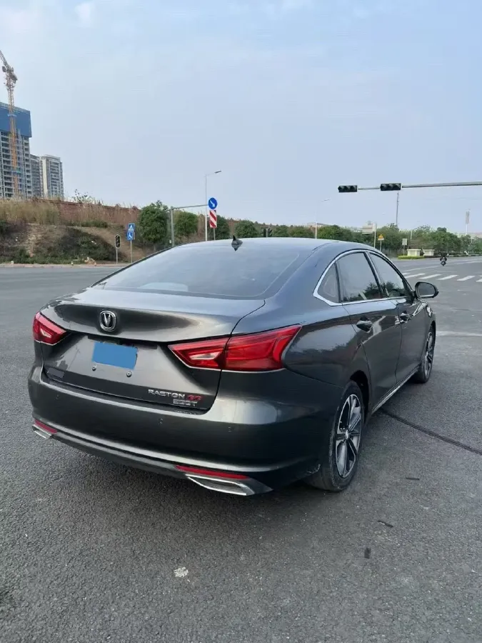 2022 ChangAn Raeton CC 1.5T 188HP L4 7DCT,autocango,china used car exporter,china ev exporter,chinese used car exporter,chinese used ev exporter