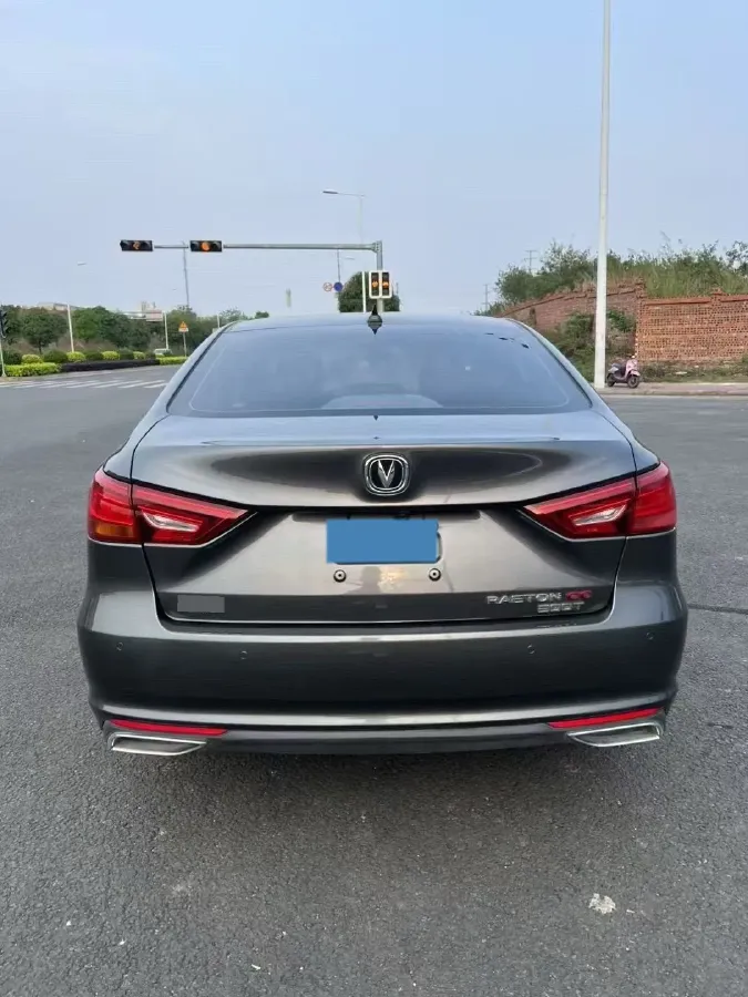 2022 ChangAn Raeton CC 1.5T 188HP L4 7DCT,autocango,china used car exporter,china ev exporter,chinese used car exporter,chinese used ev exporter
