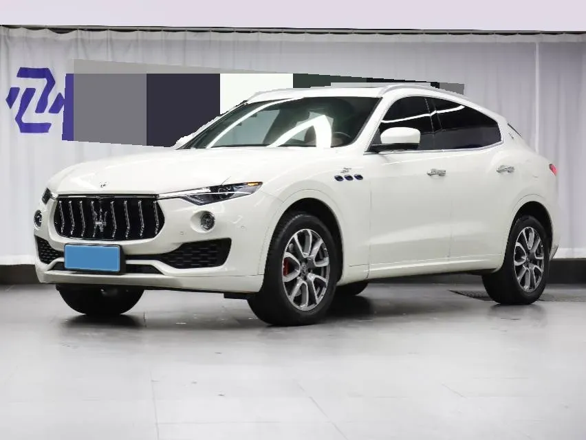 2022 Maserati Levante 2.0T 330HP L4 8AT,autocango,china used car exporter,china ev exporter,chinese used car exporter,chinese used ev exporter