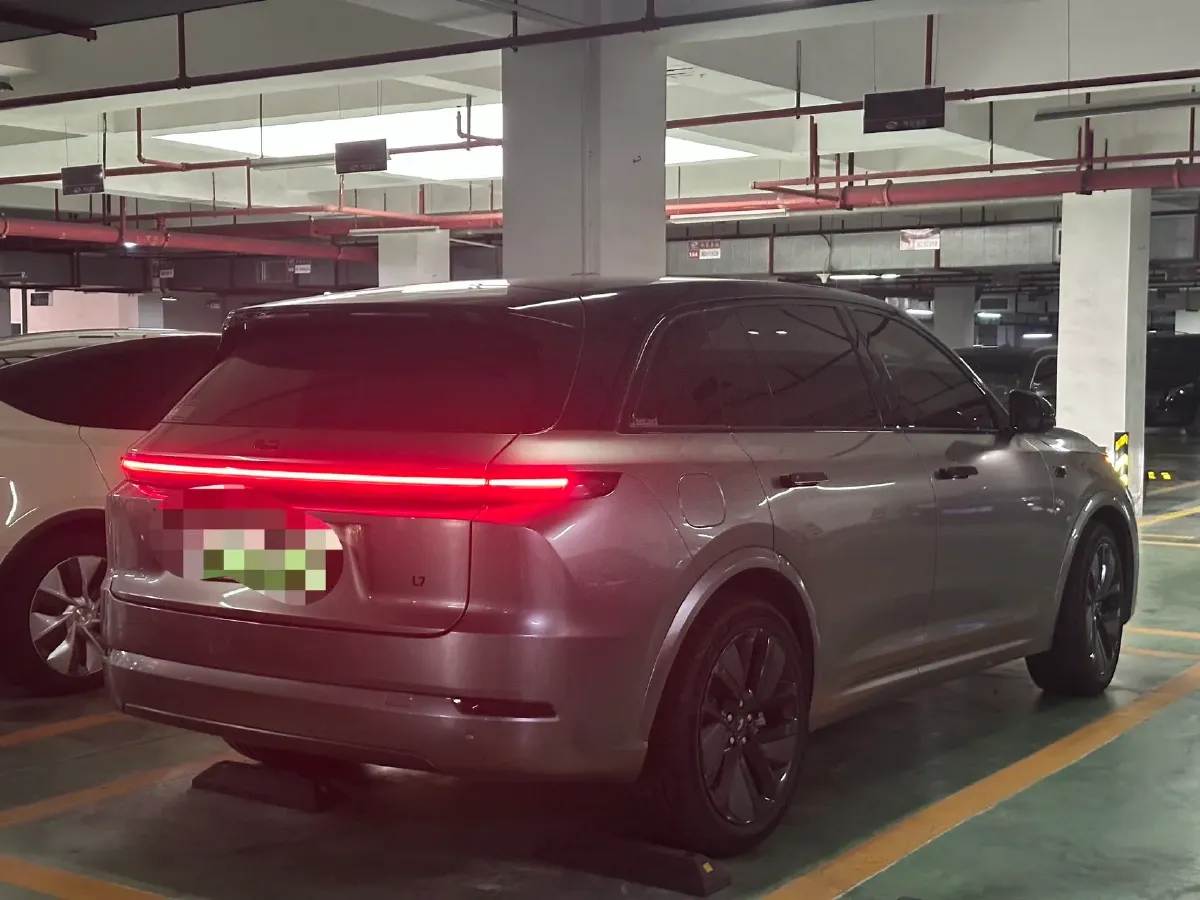 2024 Li L8 Range Extended 154HP REEV 52.3KWH,autocango,china used car exporter,china ev exporter,chinese used car exporter,chinese used ev exporter