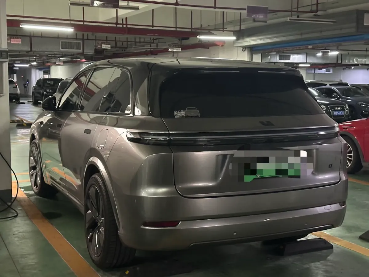 2024 Li L8 Range Extended 154HP REEV 52.3KWH,autocango,china used car exporter,china ev exporter,chinese used car exporter,chinese used ev exporter