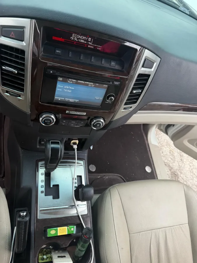 2017 Mercedes-Benz C Class 2.0T 245HP L4 7AT,autocango,china used car exporter,china ev exporter,chinese used car exporter,chinese used ev exporter