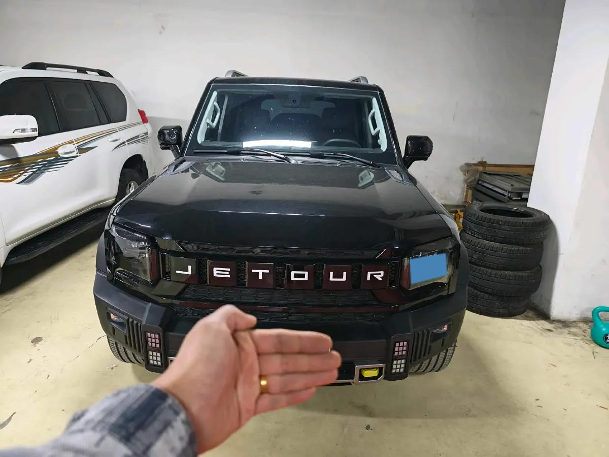 2023 Jetour Traveller 2.0T 254HP L4 7DCT,autocango,china used car exporter,china ev exporter,chinese used car exporter,chinese used ev exporter