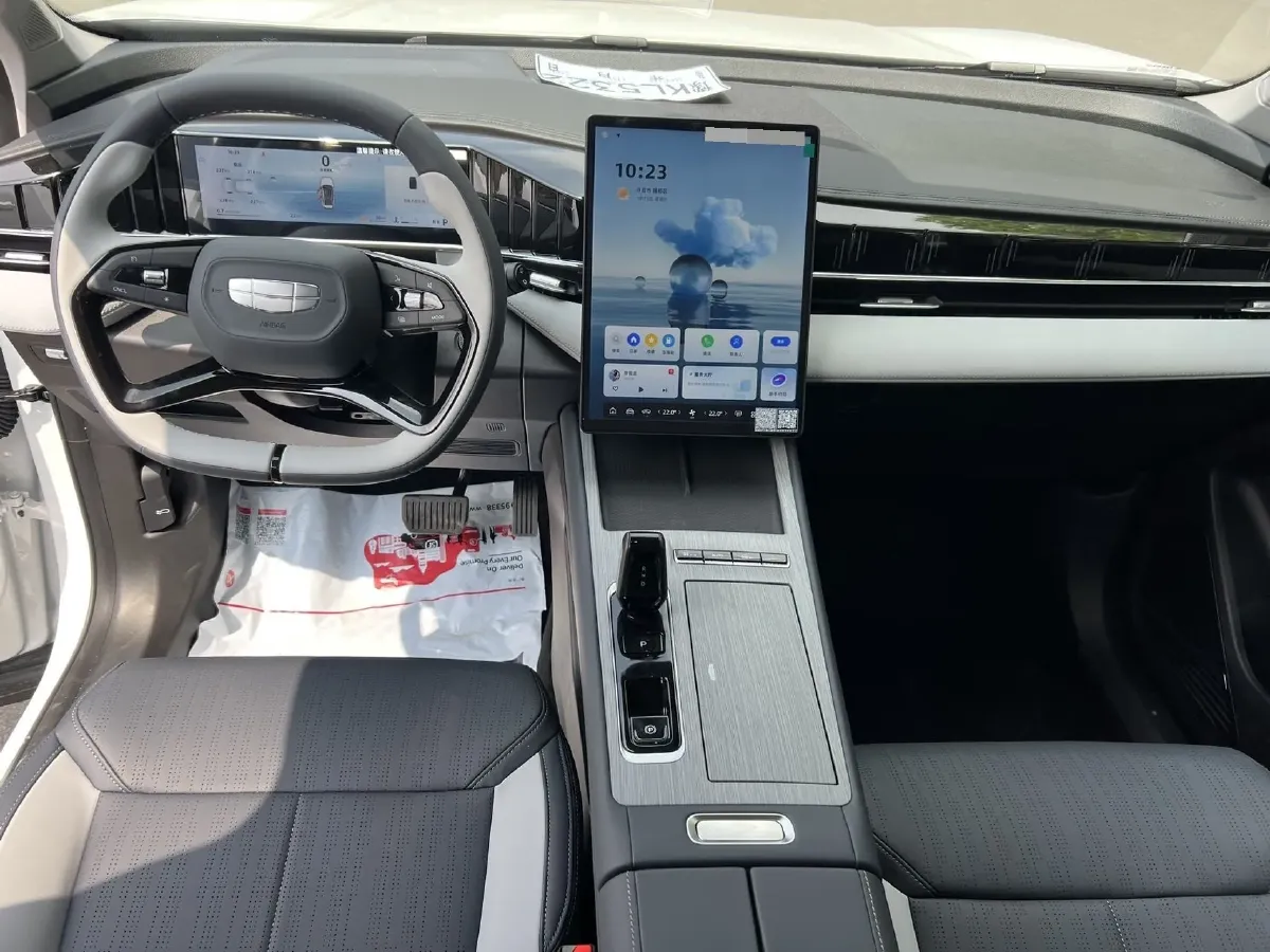 2024 Geely StarRay 1.5T 181HP L4 7DCT,autocango,china used car exporter,china ev exporter,chinese used car exporter,chinese used ev exporter