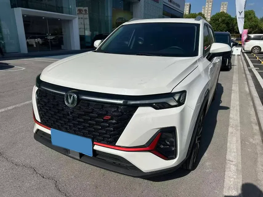 2021 ChangAn CS35 Plus 1.4T 160HP L4 7DCT,autocango,china used car exporter,china ev exporter,chinese used car exporter,chinese used ev exporter