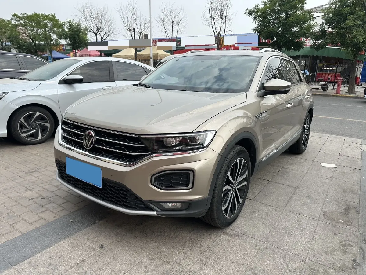 2022 Volkswagen T-Roc 1.4T 150HP L4 7DCT,autocango,china used car exporter,china ev exporter,chinese used car exporter,chinese used ev exporter