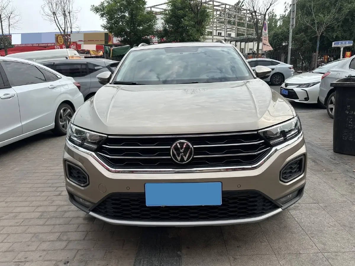 2022 Volkswagen T-Roc 1.4T 150HP L4 7DCT,autocango,china used car exporter,china ev exporter,chinese used car exporter,chinese used ev exporter
