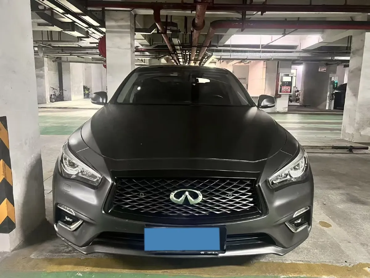 2018 Jeep Grand Commander 2.0T 265HP L4 9AT,autocango,china used car exporter,china ev exporter,chinese used car exporter,chinese used ev exporter