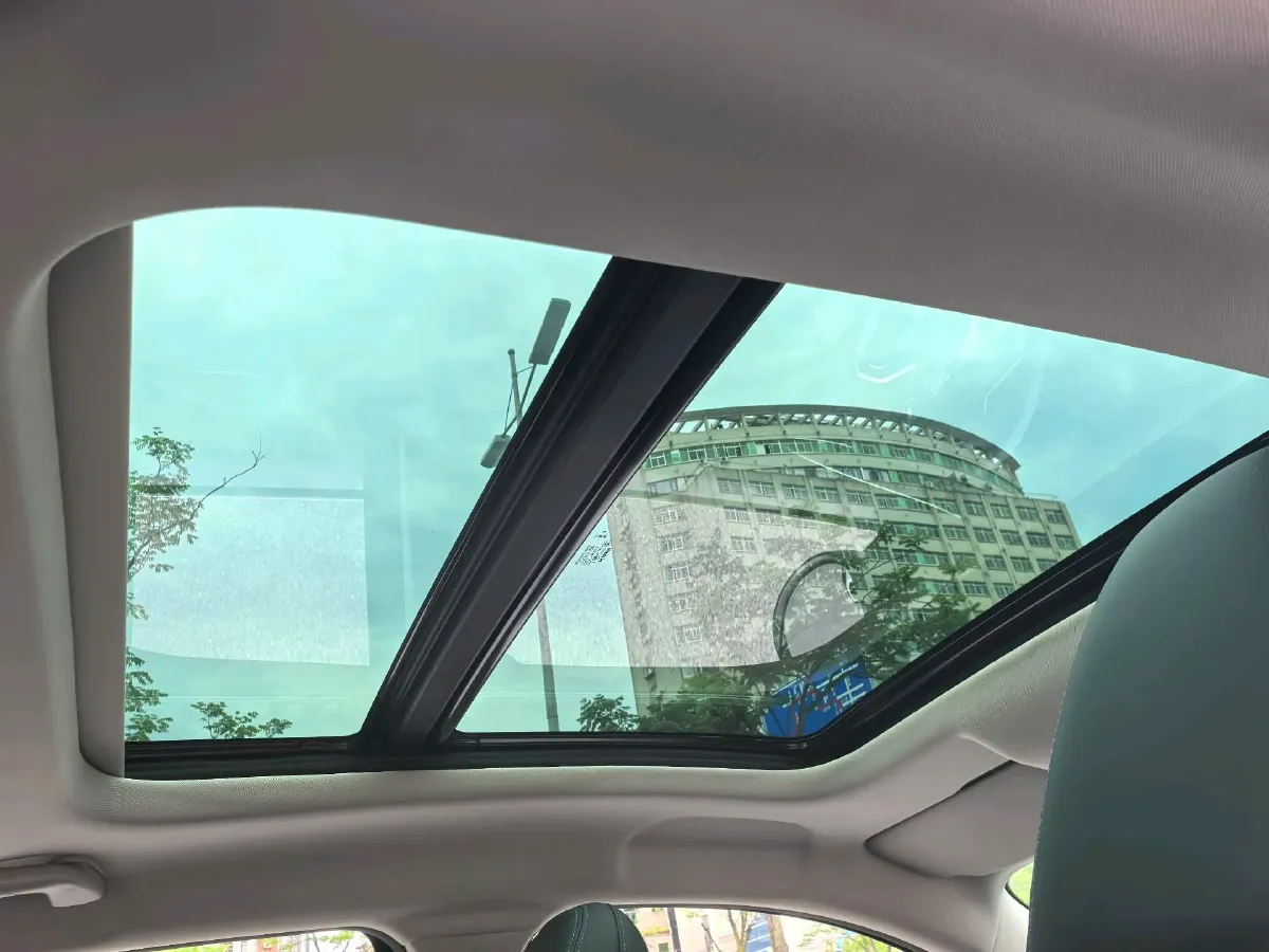 2022 ChangAn CS75 Plus 1.5T 178HP L4 6AT,autocango,china used car exporter,china ev exporter,chinese used car exporter,chinese used ev exporter