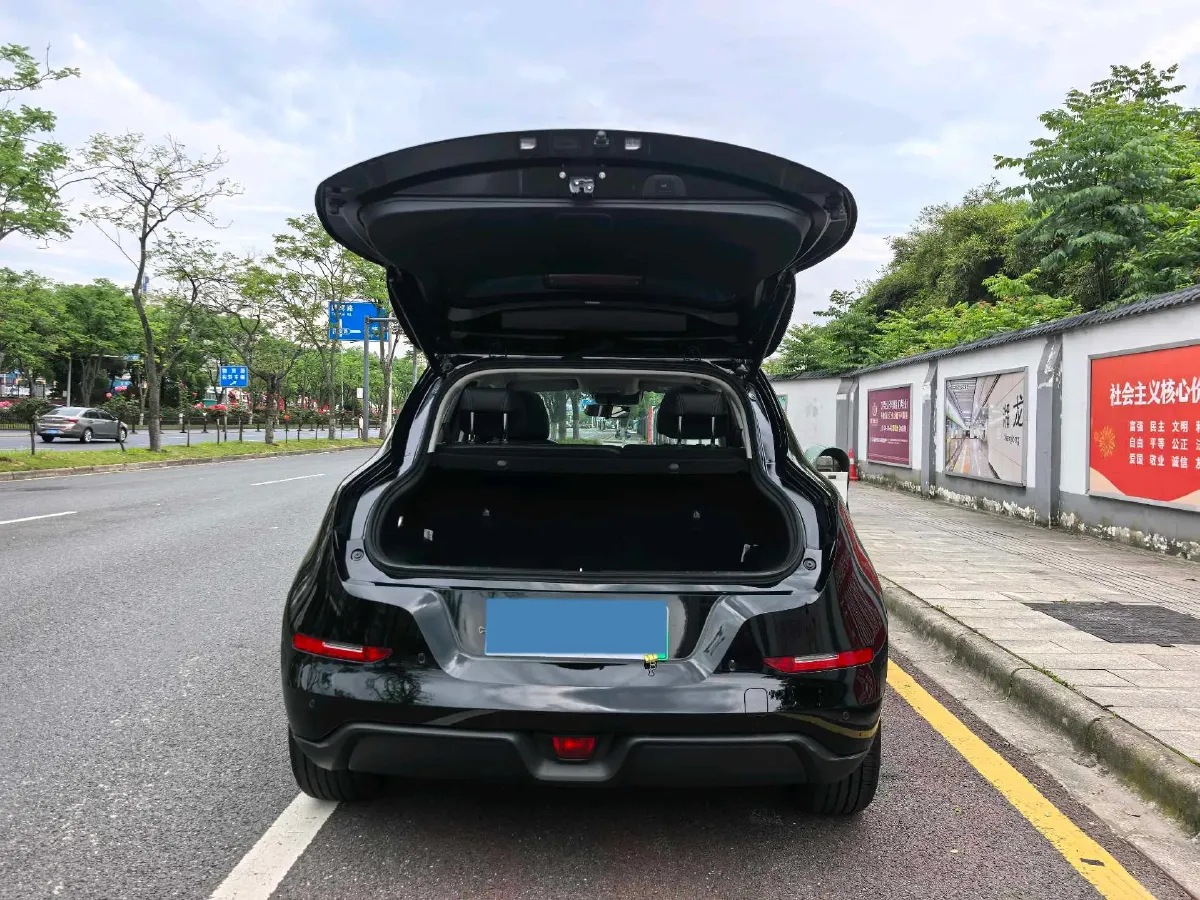 2022 ChangAn CS75 Plus 1.5T 178HP L4 6AT,autocango,china used car exporter,china ev exporter,chinese used car exporter,chinese used ev exporter