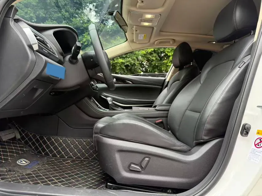 2021 ChangAn Raeton CC 1.5T 180HP L4 7DCT,autocango,china used car exporter,china ev exporter,chinese used car exporter,chinese used ev exporter