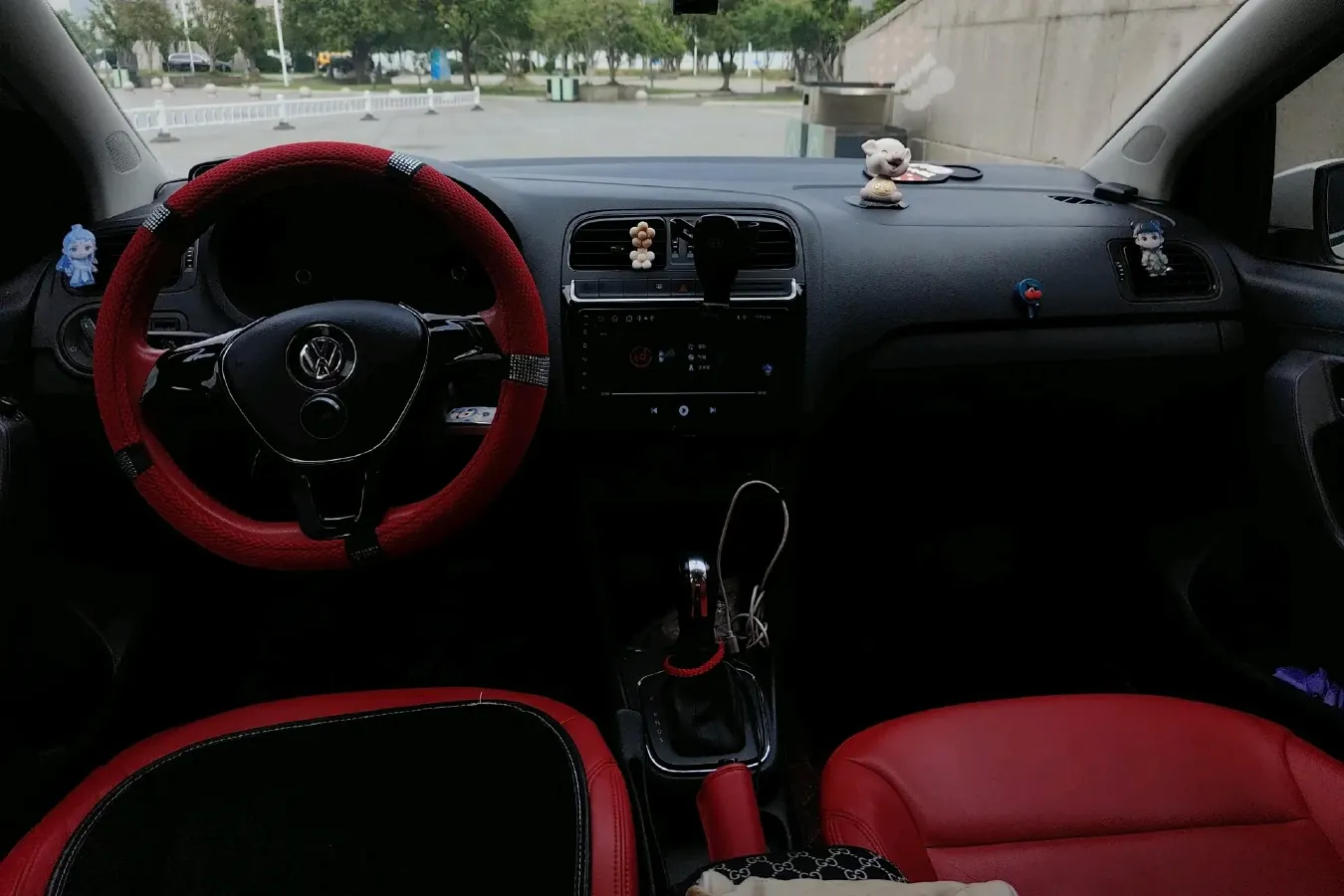 2016 Volkswagen Polo 1.4L 90HP L4 6AT,autocango,china used car exporter,china ev exporter,chinese used car exporter,chinese used ev exporter