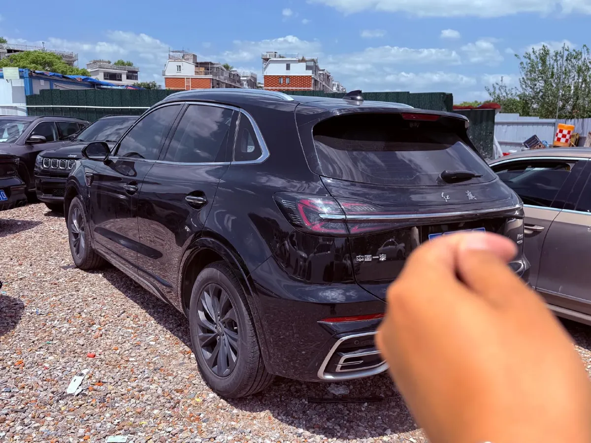 2023 HongQi HS5 2.0T 252HP L4 8AT,autocango,china used car exporter,china ev exporter,chinese used car exporter,chinese used ev exporter