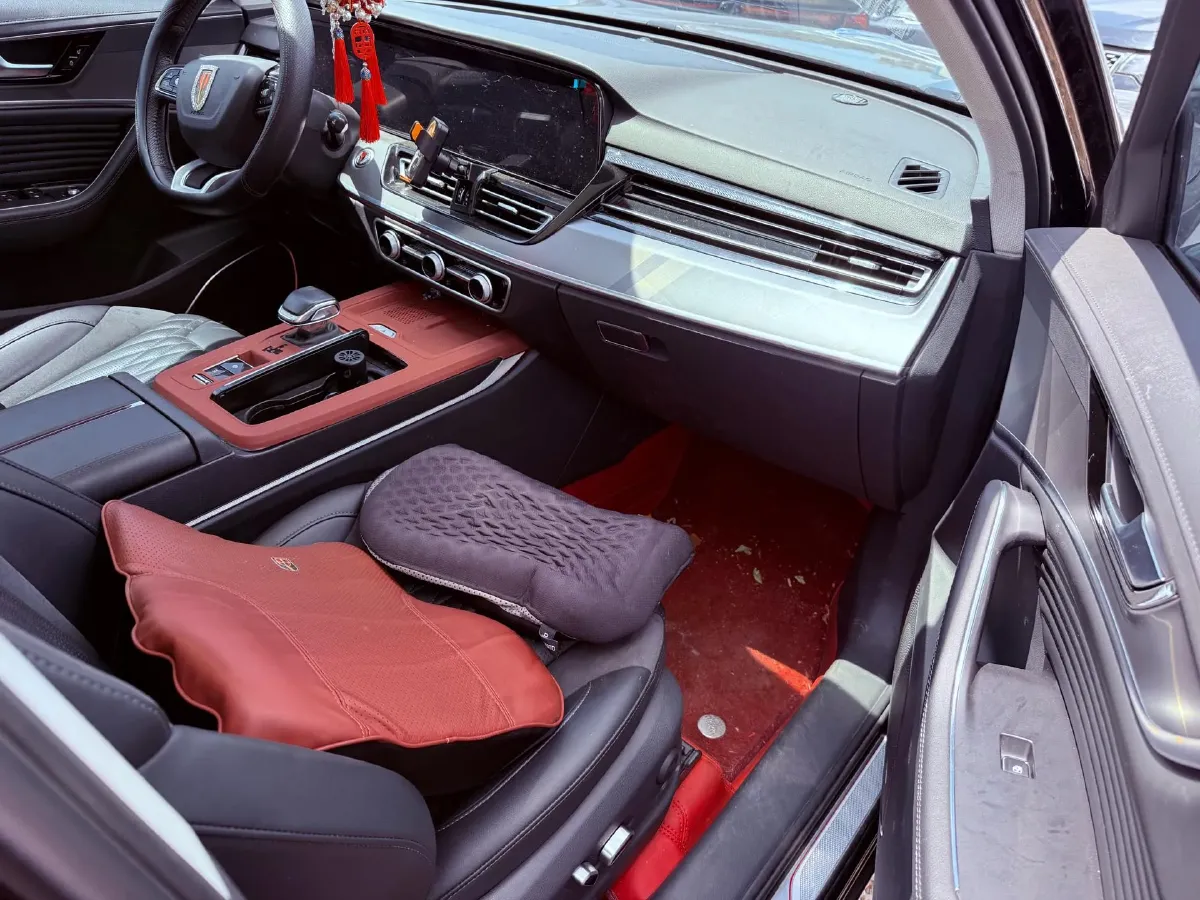 2023 HongQi HS5 2.0T 252HP L4 8AT,autocango,china used car exporter,china ev exporter,chinese used car exporter,chinese used ev exporter